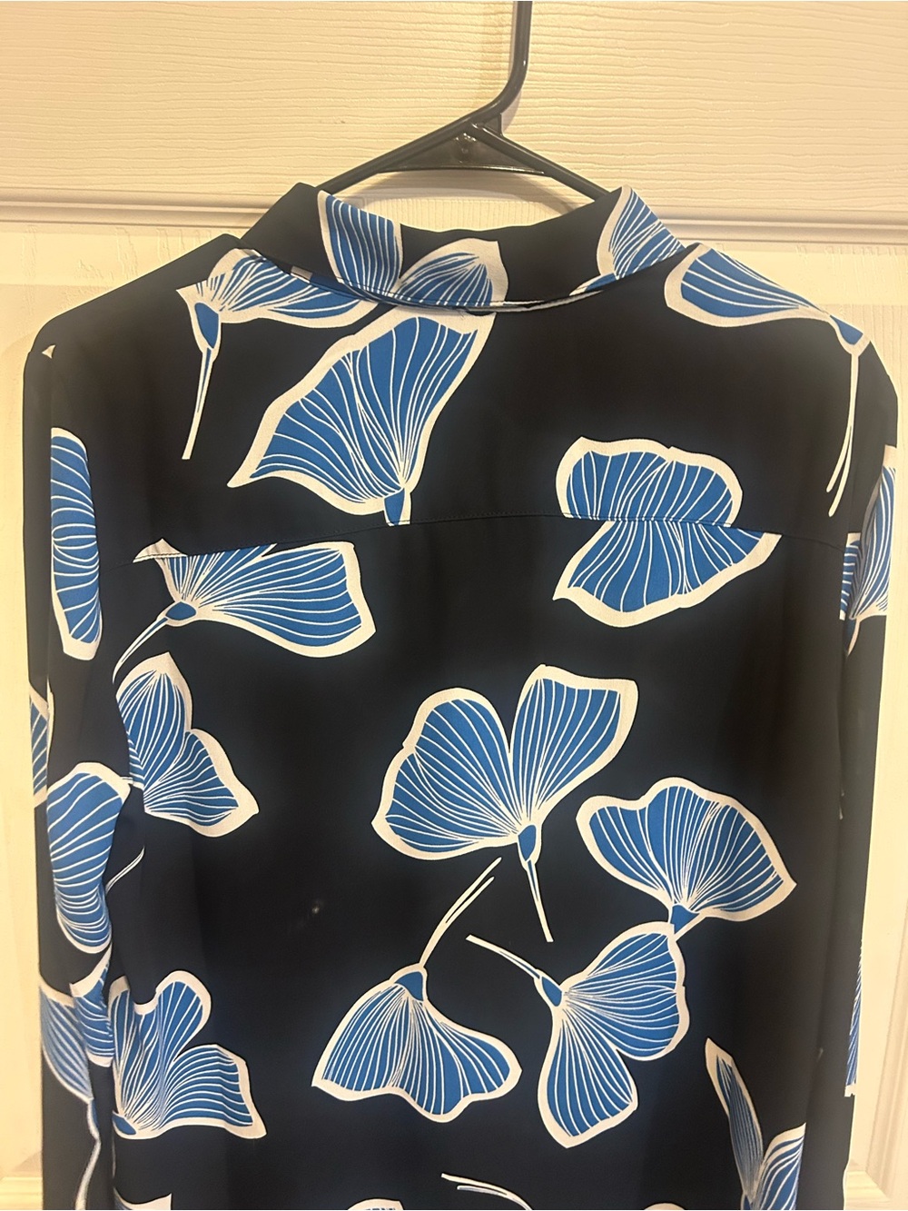 CAbi Regal Blouse - Picture 6 of 6